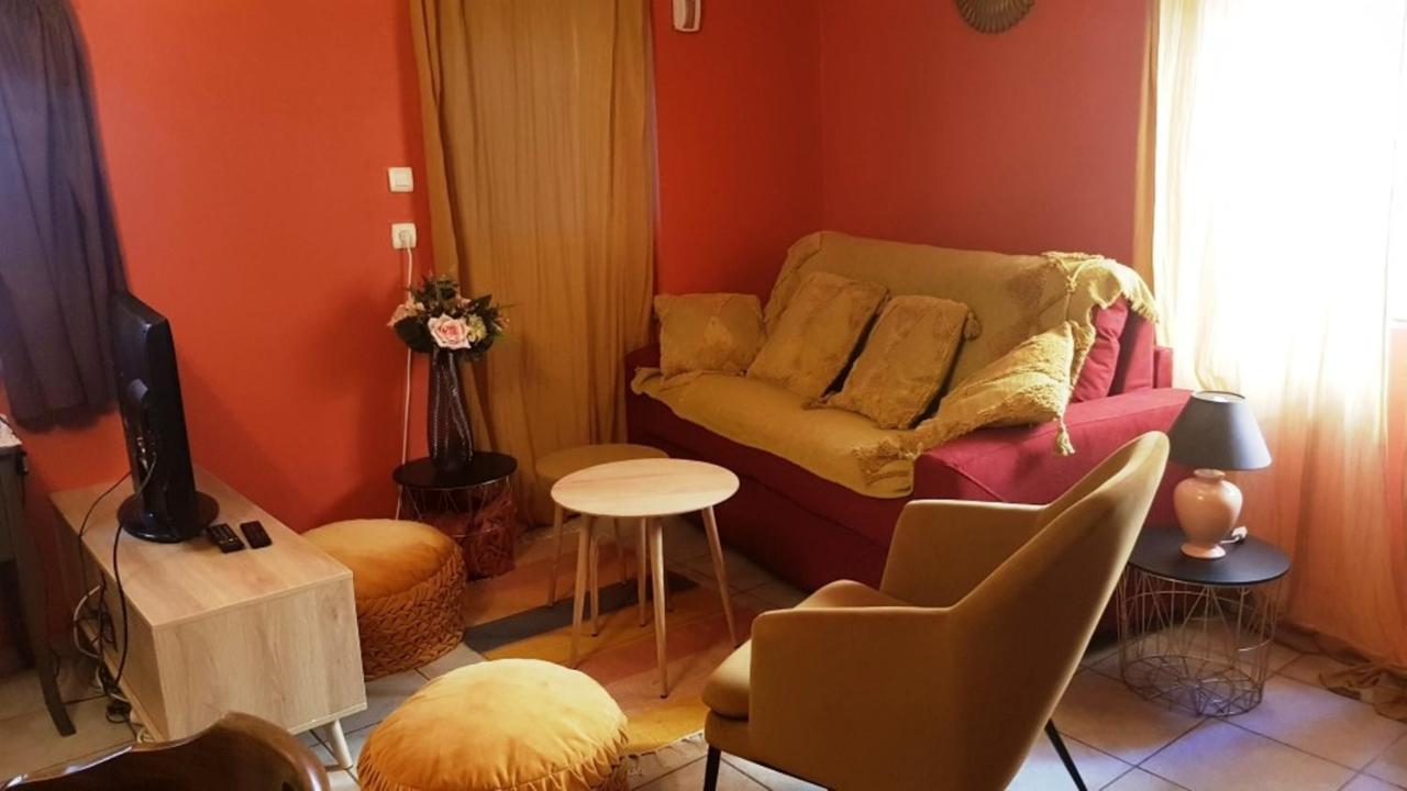 Apartment Petit Patio En Centre Nimes