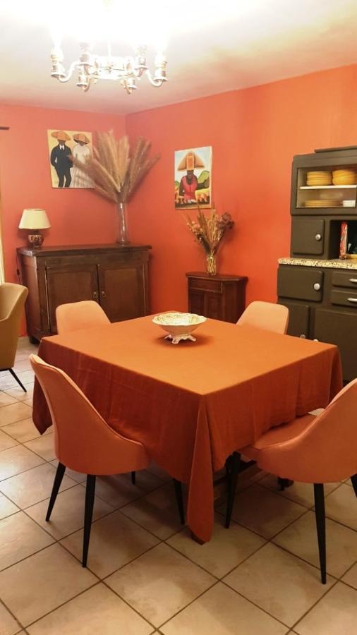 Appartement Petit Patio En Centre Nîmes