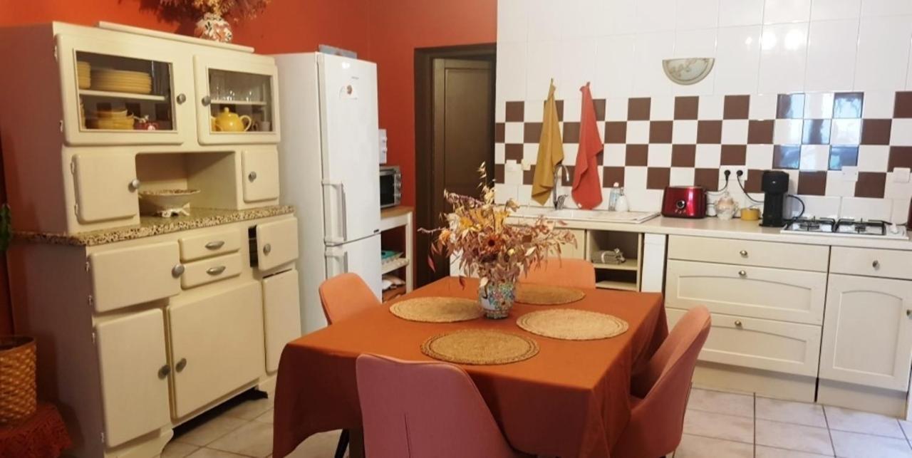 Apartment Petit Patio En Centre Nimes